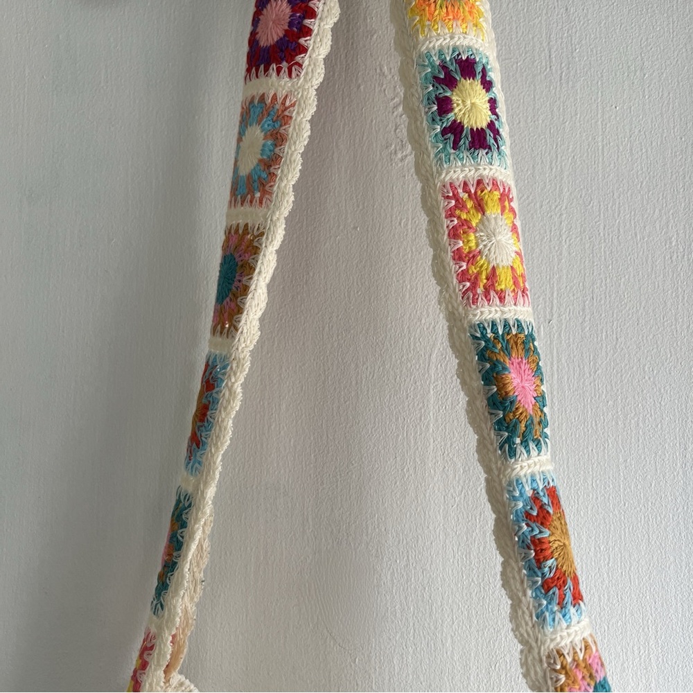 Bohemian Style Crochet Bag - Picture 5 of 6